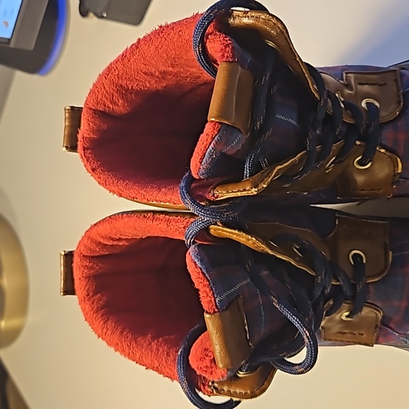 Women's Tommy Hilfiger Roberta Duck Boots. - Picture 10 of 10